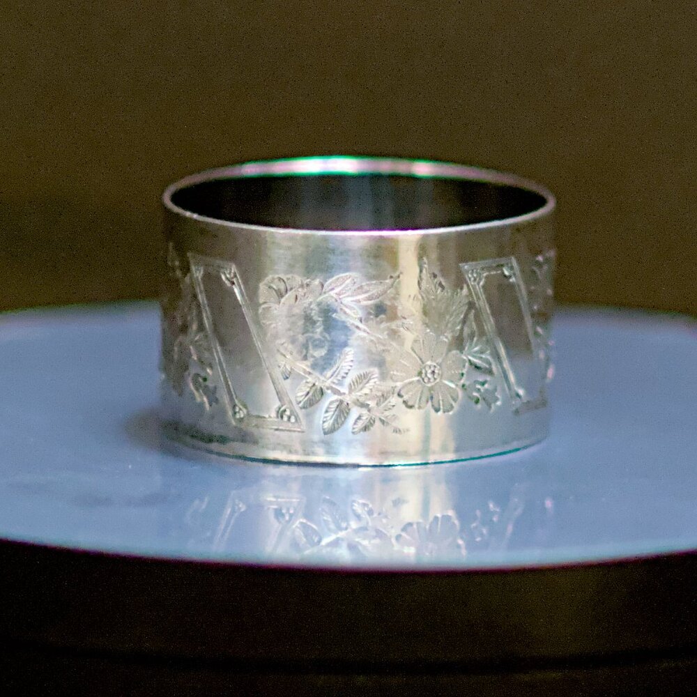 Antique Sterling Napkin Ring - Silver - No Mono US 1.55"D x 1" 21g